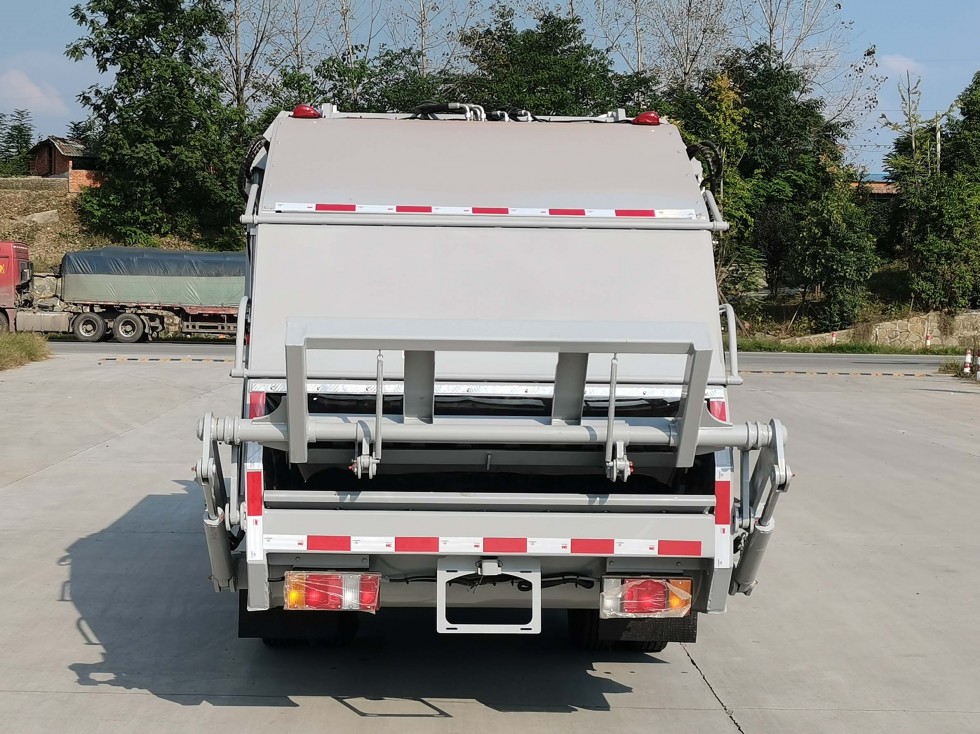 五十鈴7方壓縮垃圾車 五十鈴7方壓縮垃圾車